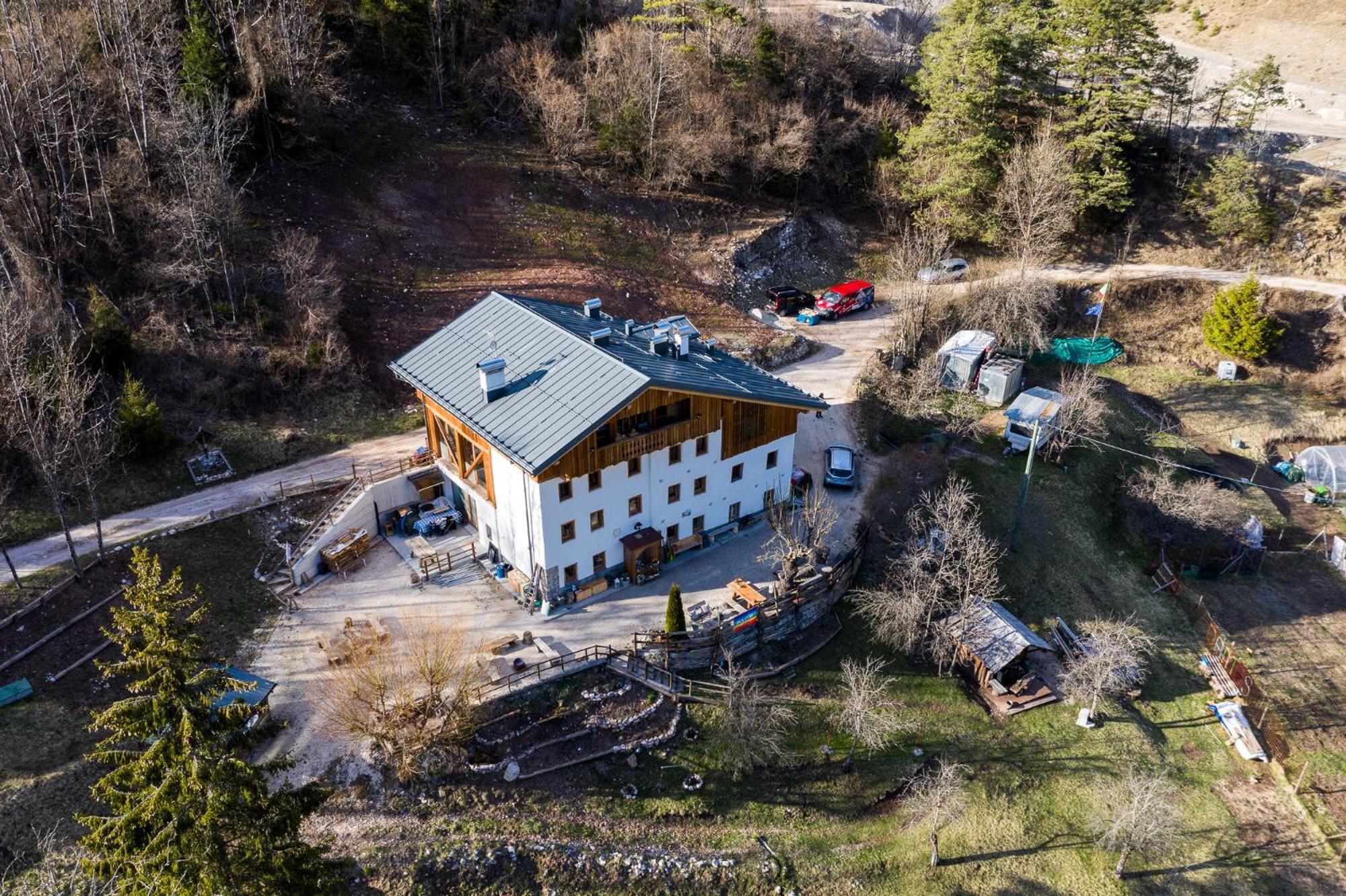 瓦莱迪卡多雷Agriturismo Borgo Damos别墅 外观 照片