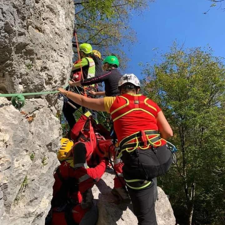 瓦莱迪卡多雷Agriturismo Borgo Damos别墅 外观 照片